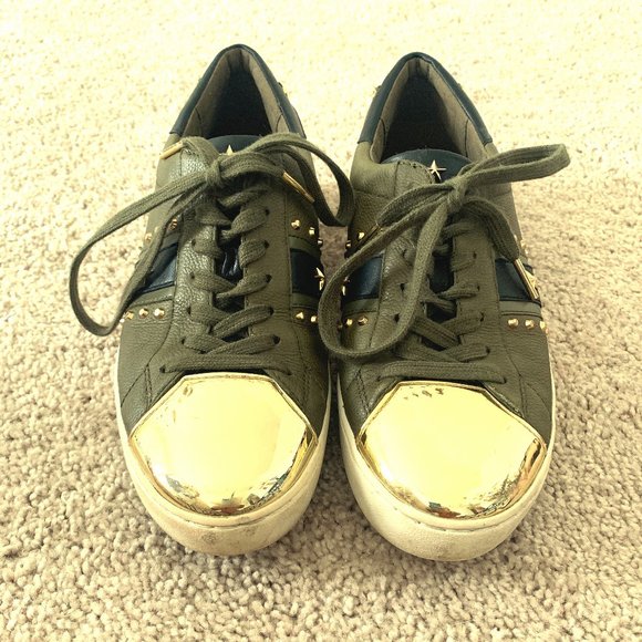 Michael Kors Sneakers - Picture 1 of 6